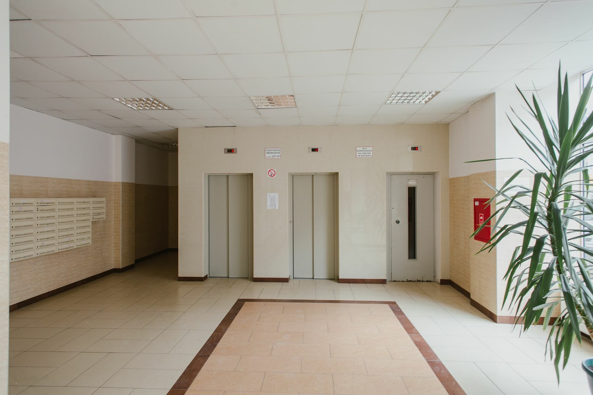 Shortstaypoland Grzybowska Warschau Exterior foto